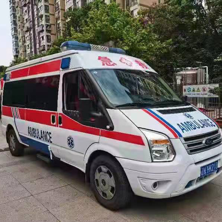 荣成长途救护车护送病人返乡